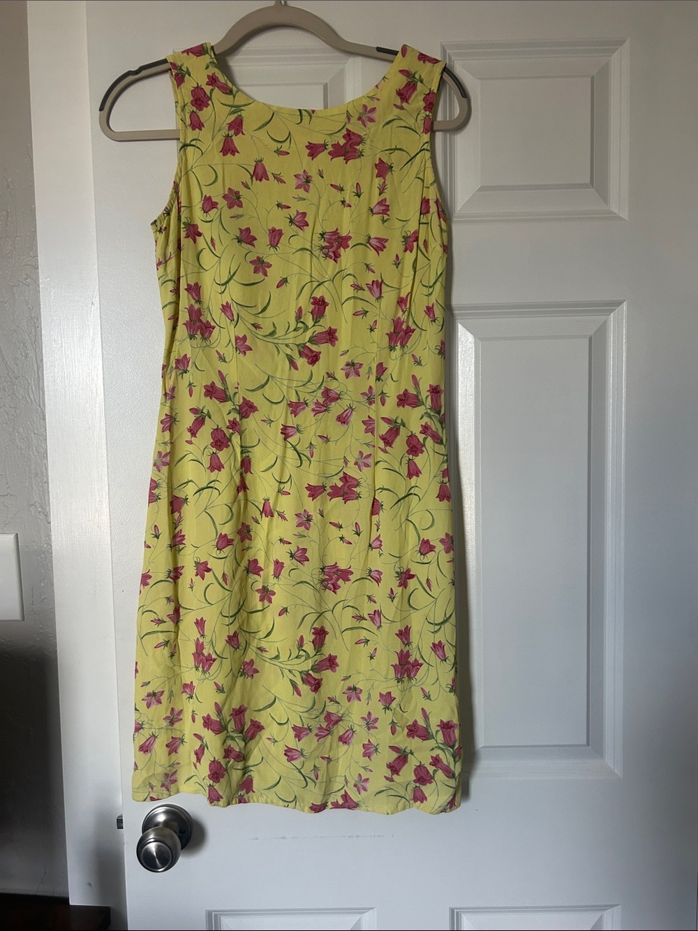 Sleeveless Yellow Floral Day Dress with Pink Blooms